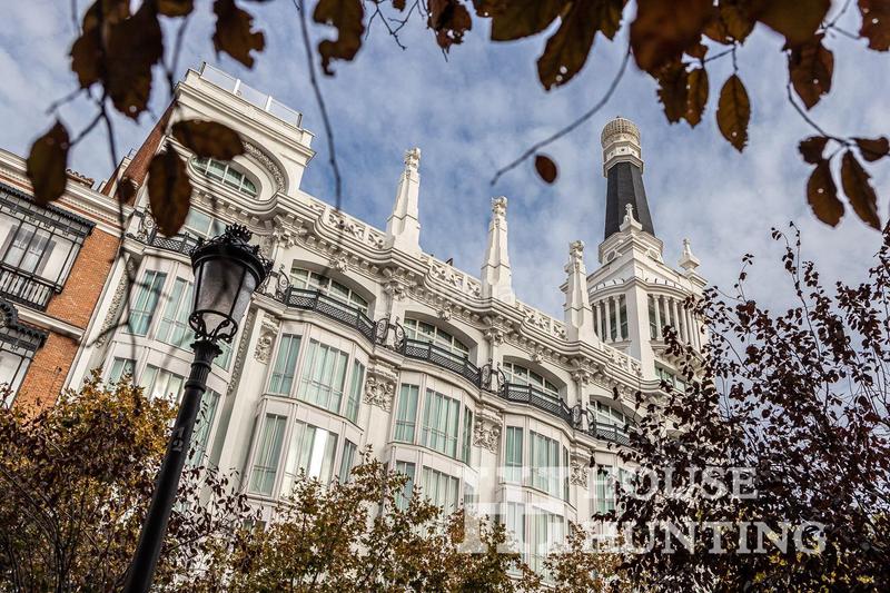 Foto 49139d62-f413-4c08-aec1-50e8ca9655e1. Pis amb aparcament a Cortes-Huertas Madrid