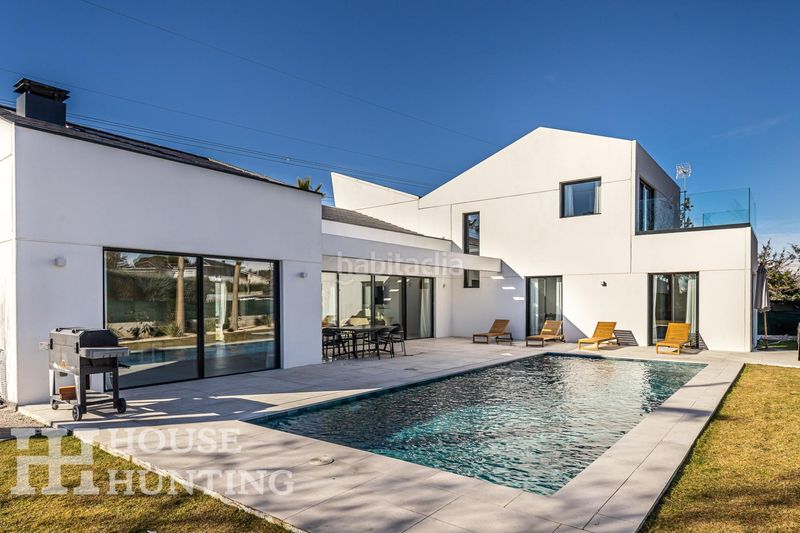 Foto 054f02c0-2809-41b5-bd50-aec924a7a010. Xalet amb piscina a La Navata Galapagar