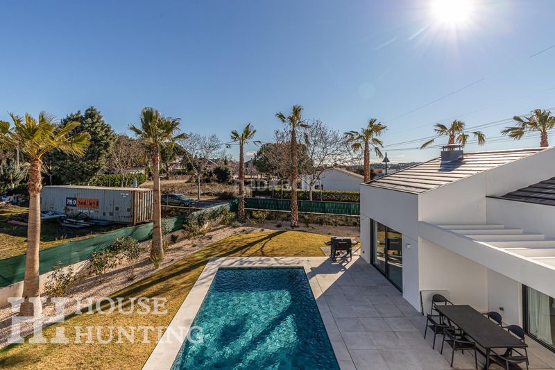 Foto 29fe782a-b9f5-4e8c-9d21-c3aa986f64bc. Xalet amb piscina a La Navata Galapagar