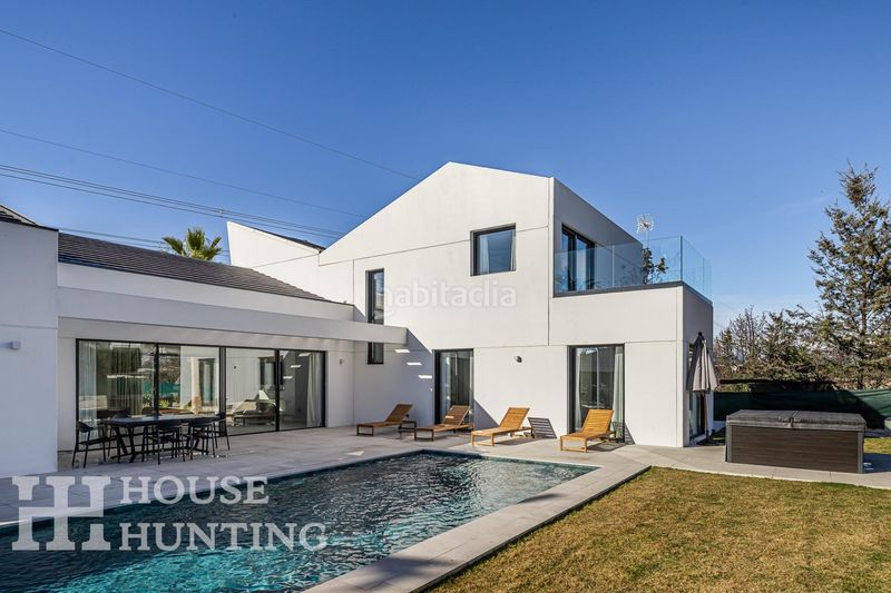 Foto 31a6aaff-bedd-4a7b-bf95-e9ab92a9eff4. Xalet amb piscina a La Navata Galapagar