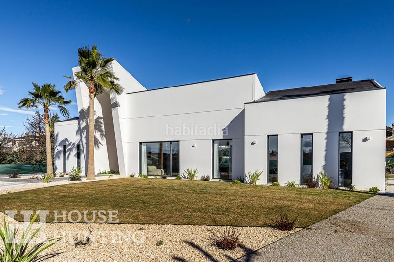 Foto da7d8fc9-7a8e-4b10-a255-75ecf7dde5d4. Xalet amb piscina a La Navata Galapagar