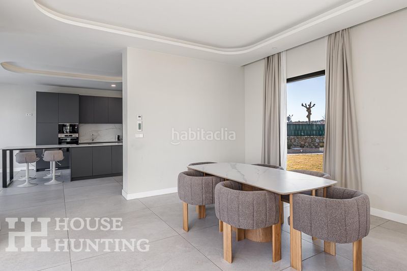 Foto f8068cb9-5df0-4f35-9c8d-f69273dd40f2. Xalet amb piscina a La Navata Galapagar