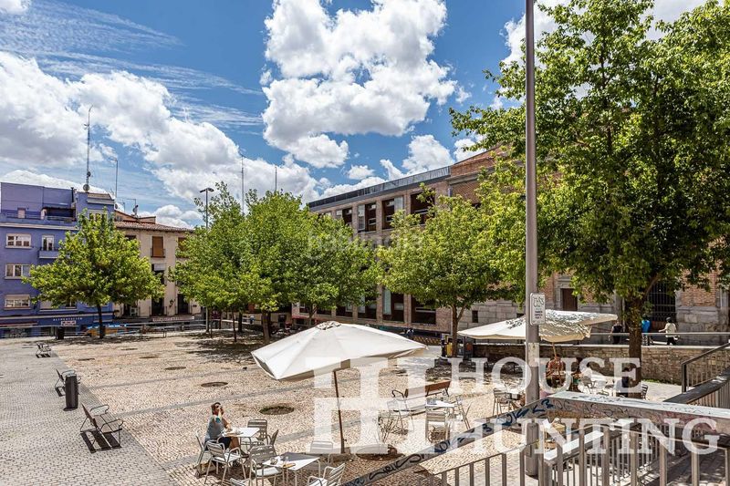 Foto fd358e59-7a18-42fc-862b-164640cbfa25. Piso en Embajadores-Lavapiés Madrid