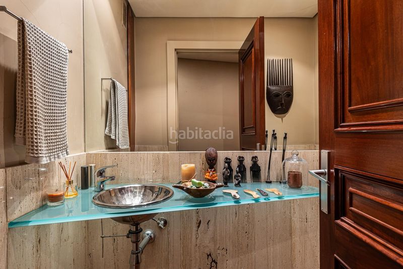 Foto dab054e0-bddb-4f35-b7a7-1fa0a089df99. Pis amb aparcament a El Viso Madrid