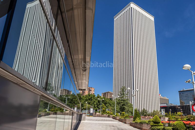 Foto fbeb0732-4a44-49cb-85a1-bb99ec8c6354. Pis amb aparcament a El Viso Madrid