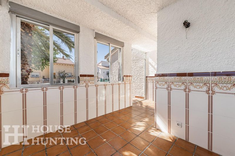 Foto 27987535-f0b0-4995-8526-5c90fed17d90. Chalet en Cobisa