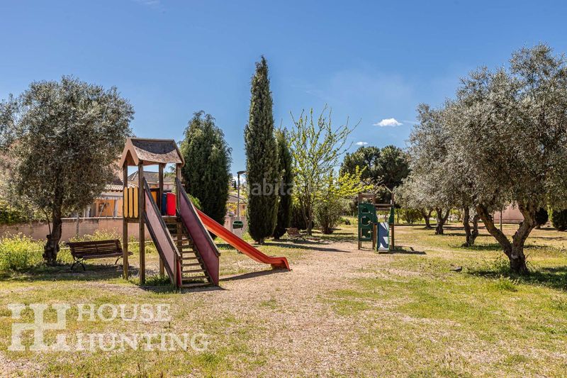 Foto 51d60234-667c-4343-a917-f3f022199e17. Chalet en Cobisa