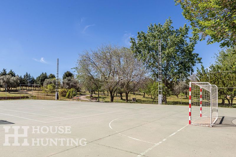 Foto 696747d6-3da4-47f8-9852-654c1da7be5b. Chalet en Cobisa