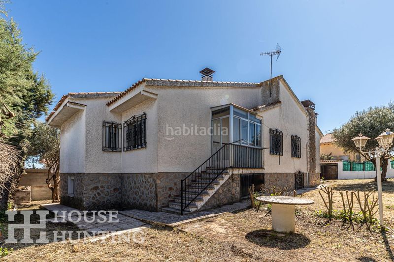 Foto c28246c6-6c75-4c66-b413-2f93c4a7396c. Chalet en Cobisa