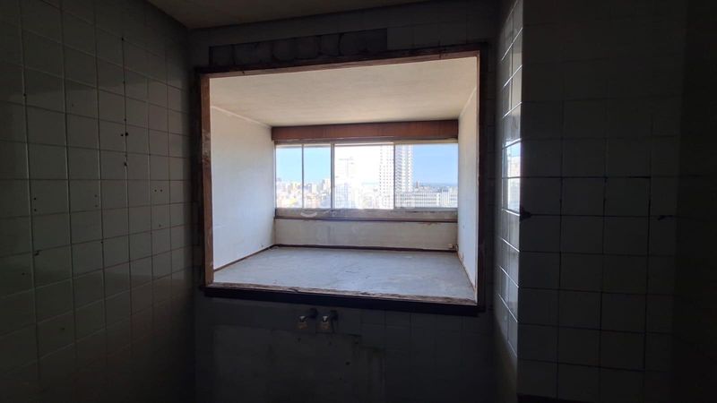 Foto ff4da22f-2b86-4d8d-afef-ee3bdad887a7. Pis amb piscina a Argüelles Madrid