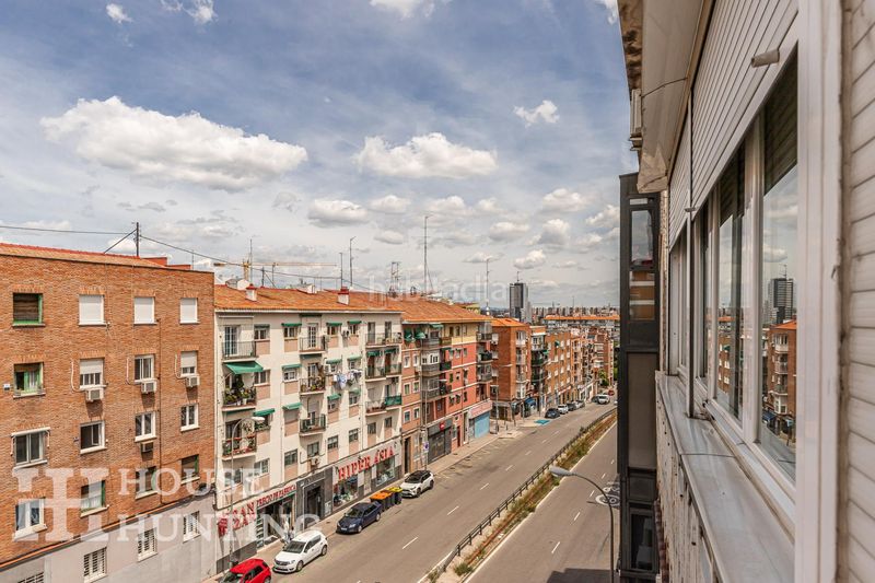 Foto bc34fd79-5384-457c-9918-0ba8316726a0. Piso en Berruguete Madrid