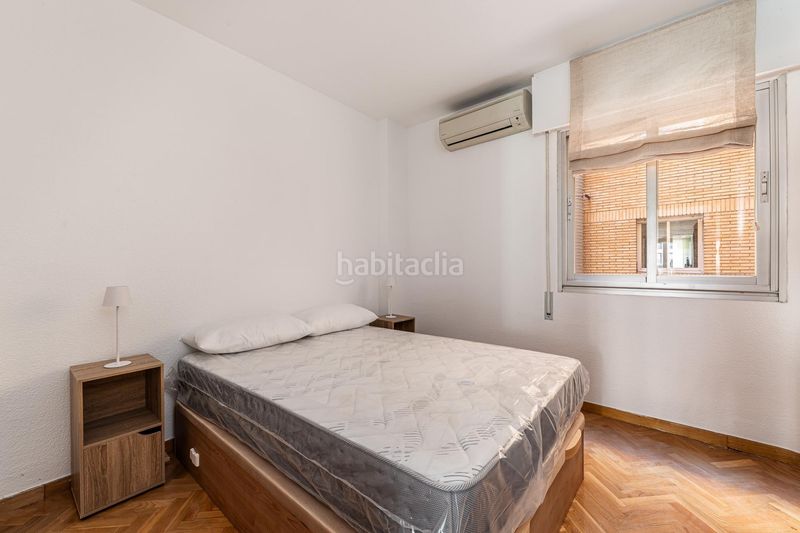 Foto 2be99b0f-a129-40bd-9ad6-4b3110cf6845. Piso en Acacias Madrid