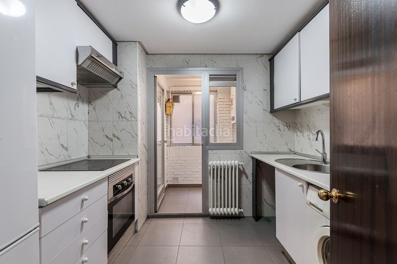 Foto 454bc5a8-8a66-4bc1-be07-f0fb18513e27. Piso en Acacias Madrid
