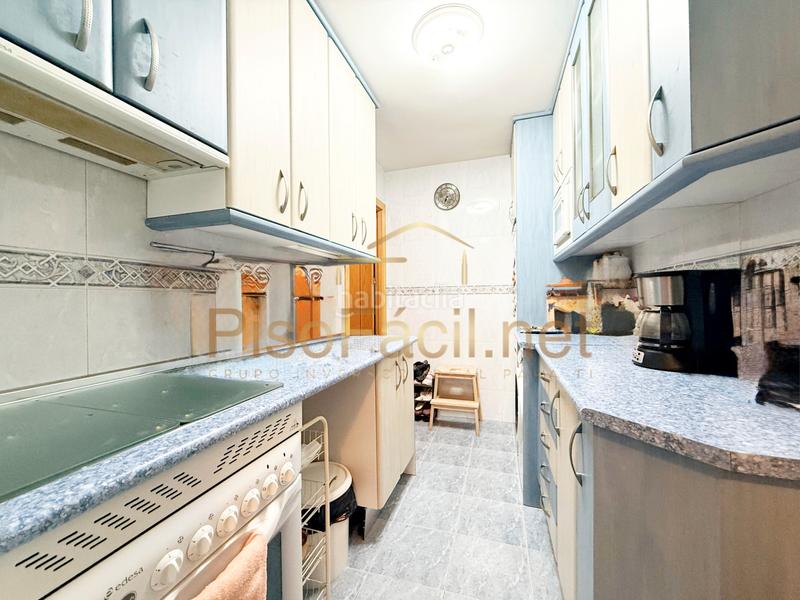 Foto 22cdf3ac-930f-47b4-acc6-30fafb0c2ad1. Local comercial amb calefacció a Villayuventus-Renfe Parla