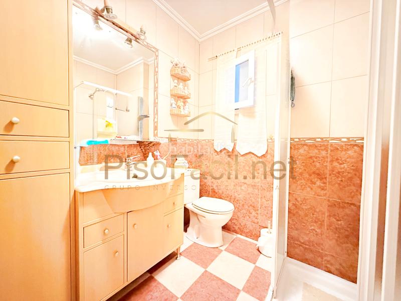 Foto 3029234a-c176-44ea-8c1d-f15ac9a34af9. Local comercial amb calefacció a Villayuventus-Renfe Parla