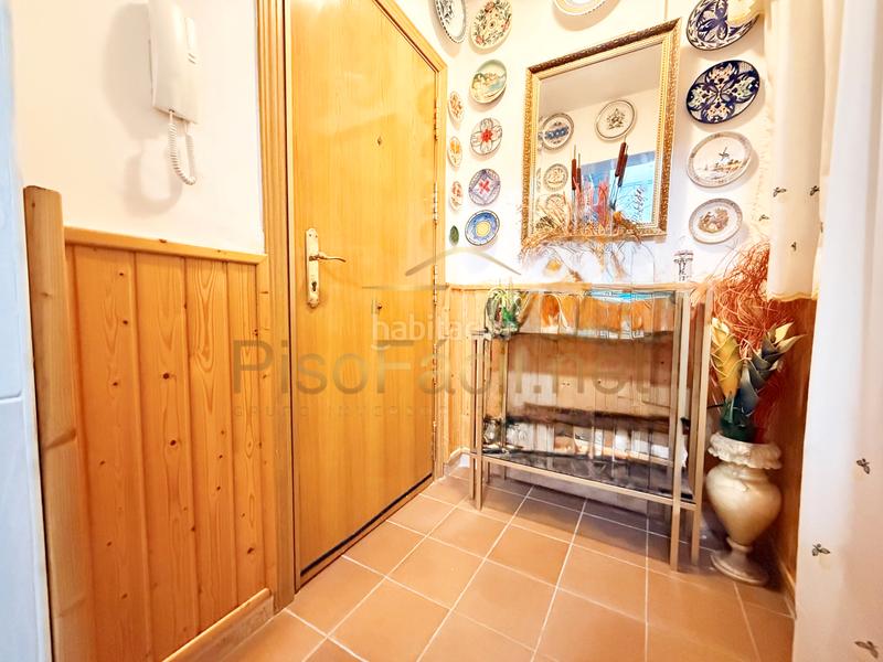 Foto b10df178-6f01-42a7-ab9d-4dcdf3f463a3. Local comercial amb calefacció a Villayuventus-Renfe Parla