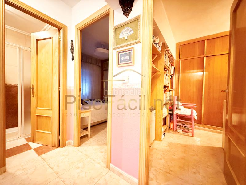 Foto ca369726-733d-4446-9441-575d1ea57897. Local comercial amb calefacció a Villayuventus-Renfe Parla