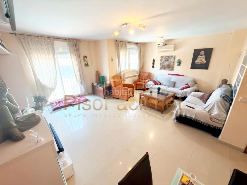 Foto 0cf5cfa1-719c-4530-8e73-d507868f0902. Xalet amb calefacció aparcament piscina a Altos del Olivar-El Caracol Valdemoro