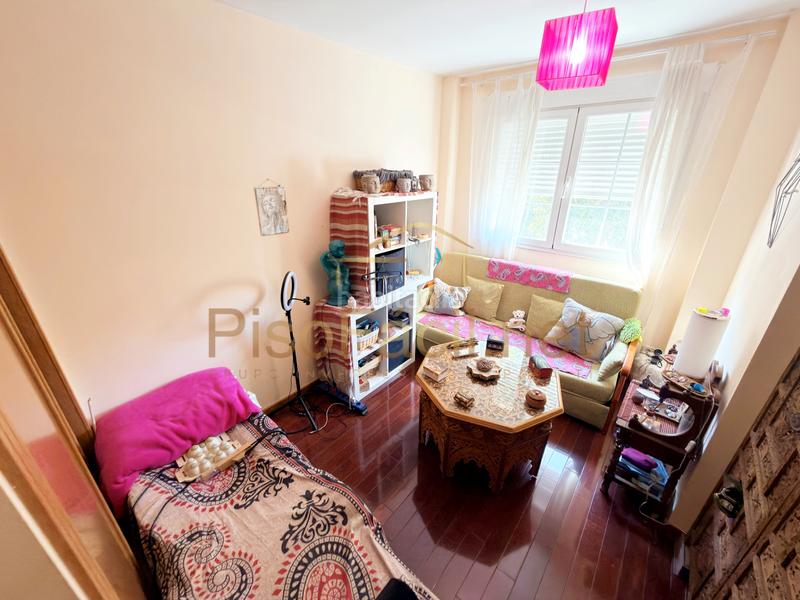 Foto 1c63dd8c-2d13-4a2b-a2b3-2de08b91a954. Xalet amb calefacció aparcament piscina a Altos del Olivar-El Caracol Valdemoro