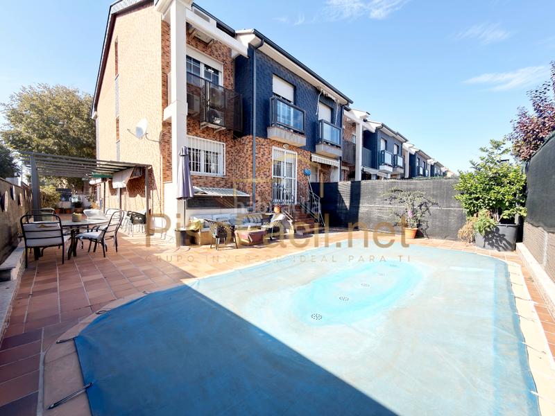 Foto 25f8640e-be03-4bdb-bc25-712e1e4c48d2. Xalet amb calefacció aparcament piscina a Altos del Olivar-El Caracol Valdemoro