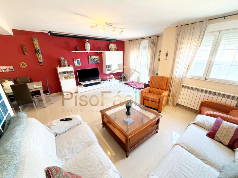 Foto 4123eccf-8d1b-487e-bf1a-29b369591ba6. Xalet amb calefacció aparcament piscina a Altos del Olivar-El Caracol Valdemoro