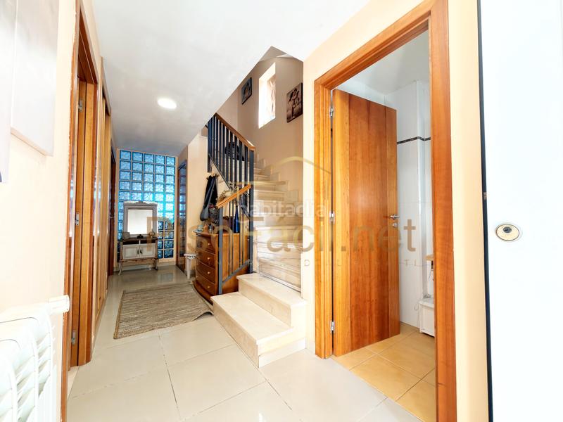 Foto d67d8de6-c9d3-48b5-a105-5b2ea288656a. Xalet amb calefacció aparcament piscina a Altos del Olivar-El Caracol Valdemoro