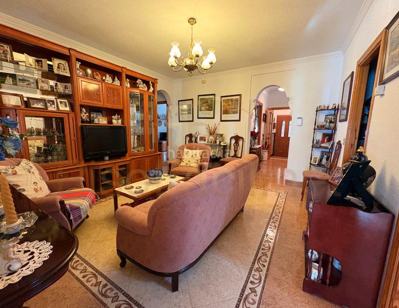 Foto 81cc43f4-51cd-42bf-b264-d7e453ec0eb7. Casa amb xemeneia calefacció a Mora