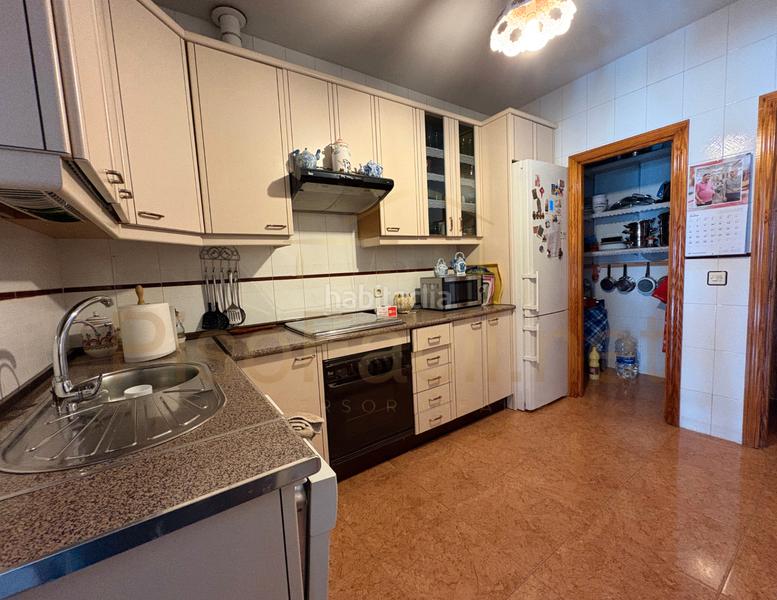 Foto 87450227-d3df-492c-8cf6-2f7fd3a0936f. Casa amb xemeneia calefacció a Mora