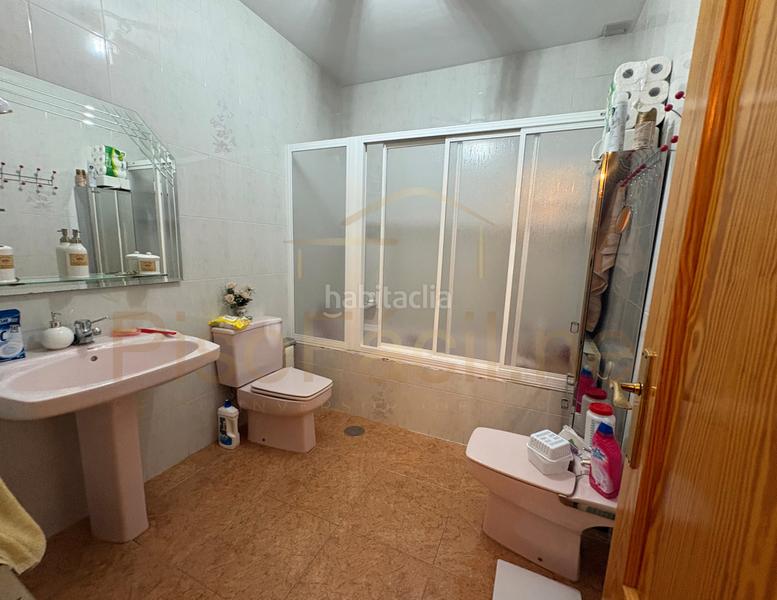 Foto dddf4603-e1b9-48d9-95fb-77e2d0f77237. Casa amb xemeneia calefacció a Mora