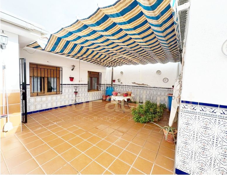 Foto 581f73b0-7581-4fd5-b73b-50f4cb2a09da. Xalet amb xemeneia calefacció a Mora