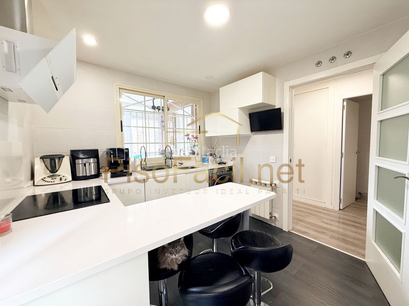 Foto 6a4b116c-562a-47dc-a9fb-cd642f91f72f. Xalet amb calefacció aparcament piscina a Parla este Parla