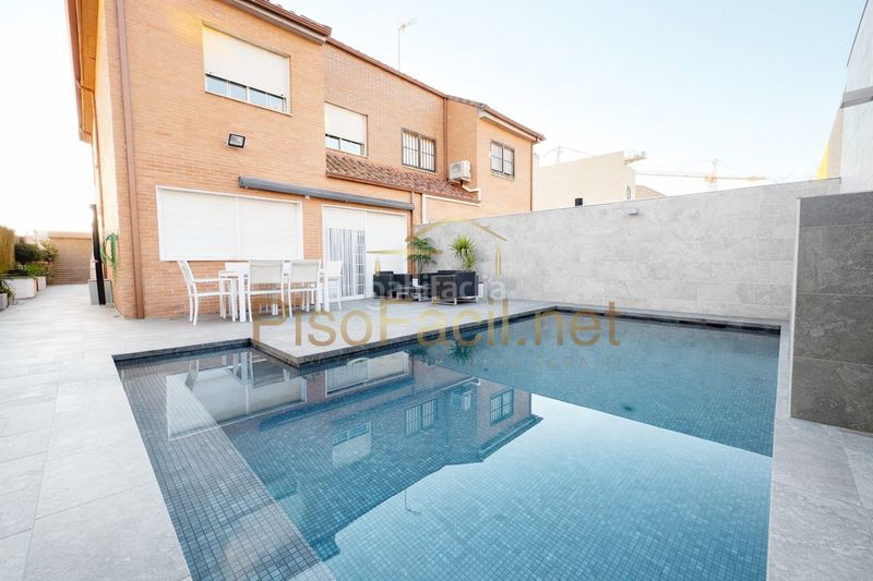 Foto ab6804f6-1a95-4f5b-90ce-e7c8970cf40f. Xalet amb calefacció aparcament piscina a Parla este Parla