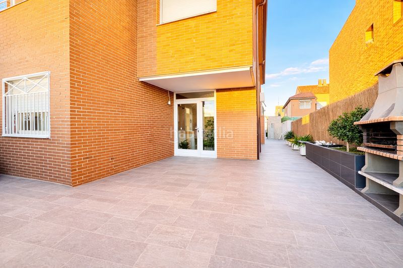 Foto b8355247-016e-45a8-bdf8-f7578a799d32. Xalet amb calefacció aparcament piscina a Parla este Parla