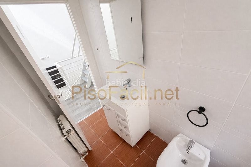 Foto c99316f9-d66e-489f-8e65-7fb6a3c93949. Xalet amb calefacció aparcament piscina a Parla este Parla