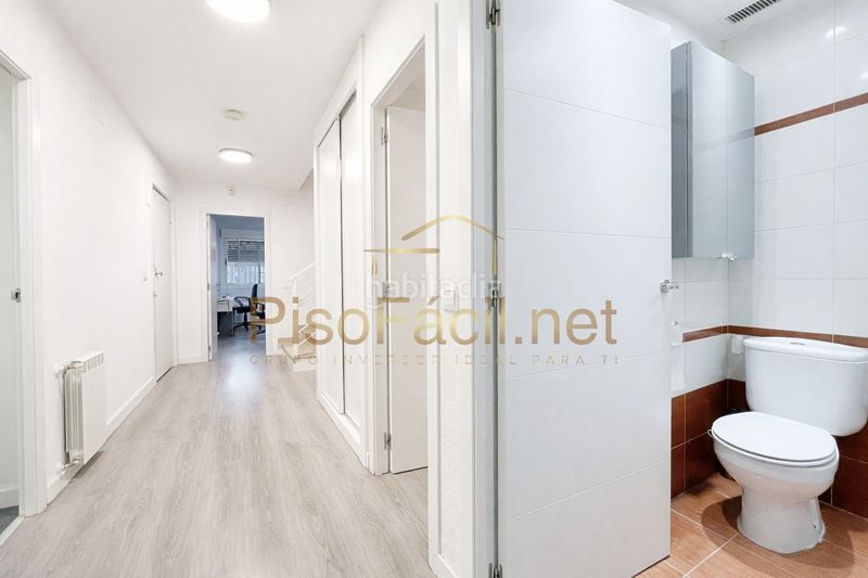 Foto f056281e-e3ab-4901-99dc-e2de81a81d23. Xalet amb calefacció aparcament piscina a Parla este Parla