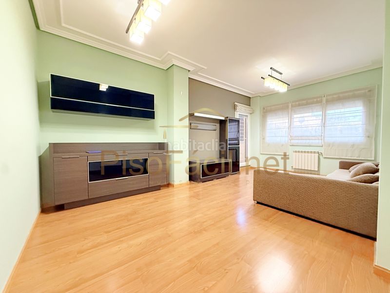 Foto 917f83e3-cc47-44aa-a830-379da90a0933. Pis amb calefacció aparcament piscina a Las Américas Parla