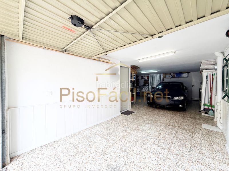 Foto f305c462-c28b-4439-8faf-9402cba7b4f0. Xalet amb xemeneia calefacció aparcament piscina a Parla
