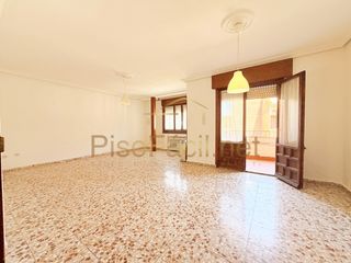 Appartamento  Calle pedro gumiel. Piso en venta en illescas zona centro, para reformar, de 139m² c