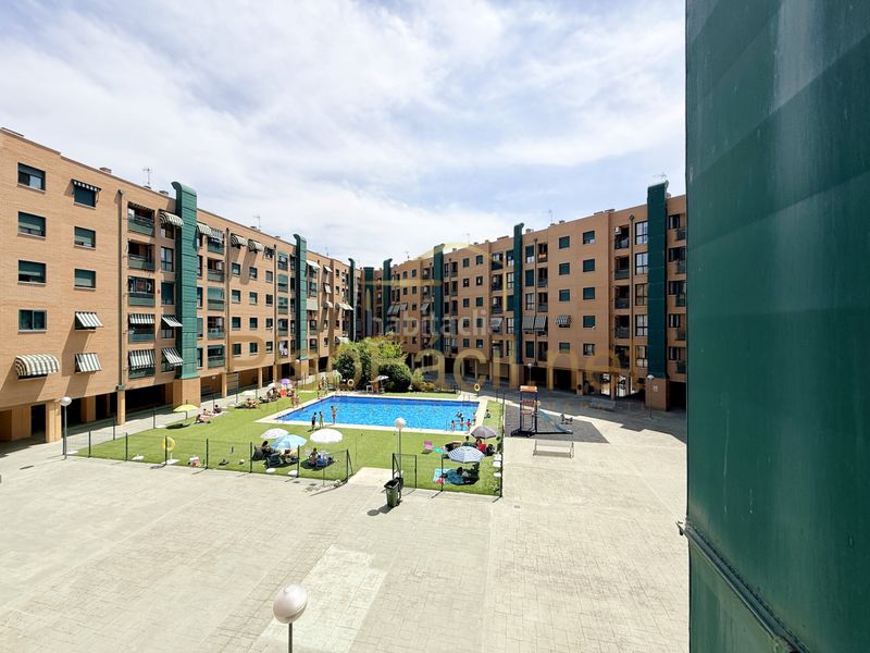 Foto 417f53f0-1c52-4d2e-8815-8b18f066e592. Pis amb calefacció aparcament piscina a El Nido-Fuentes Parla