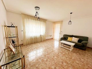 Appartamento in San José-Buenos Aires. Pisofacil vende piso en pinto | 4 dormitorios | 2 baños | 2ª pla