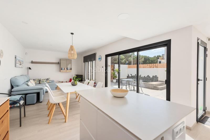 Foto b9fd63b9-1196-4f27-87aa-43908747670e. Casa amb piscina a Son Serra de Marina Santa Margalida