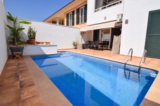 Masia a Colnia de Sant Pere. Se vende casa con piscina en la colnia de sant pere