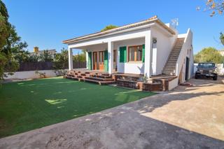 House in S´Estanyol. Se vende chalet en sestanyol con licencia vacacionaletv