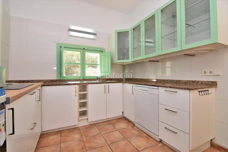 Foto f9b585ab-efec-4974-ab86-f2b02bb248bd. Alquiler finca rústica impresionante casa auténtica de estilo mallorquín de alquiler anual en la Colònia de Sant Pere. en Artà