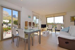 Miete Etagenwohnung in Colònia de Sant Pere. Se alquila este luminoso piso con vistas a la montaña y al mar