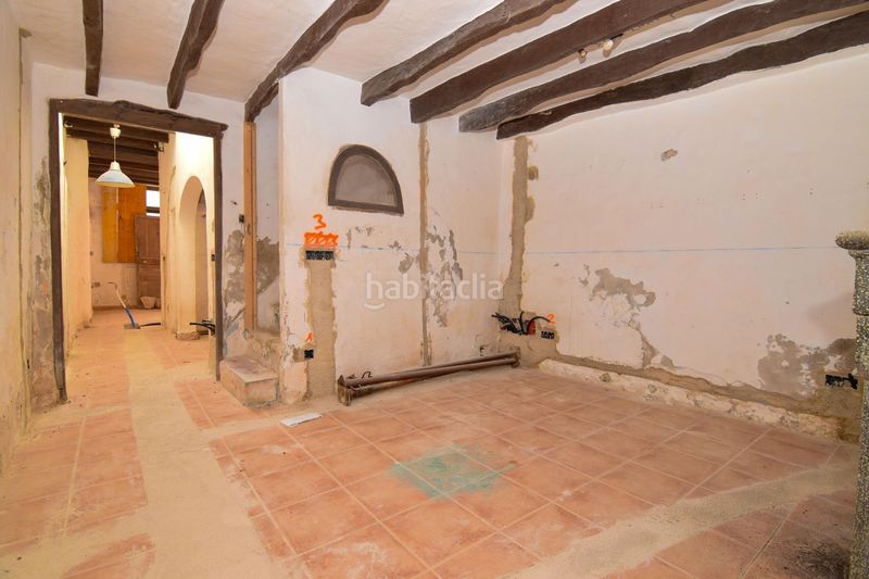 Foto 0b0e7c86-8786-46e2-9ac4-3b71e7296c9f. Masia a Artà poble Artà