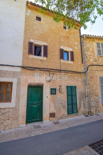 Foto b08d81f8-17f6-4d5b-8ac2-bf40d780aee5. Masia a Artà poble Artà