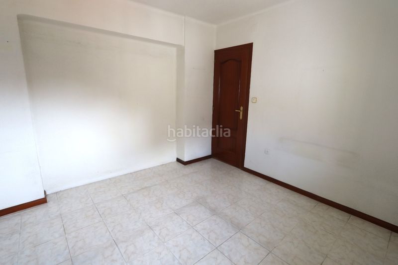 Foto 3fa07055-7b03-45e2-96e4-305bc8a66e98. Pis a Los Rosales Madrid