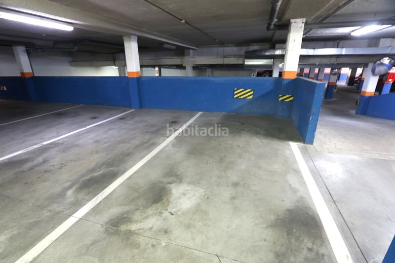 Foto 1ccc67e2-f6a7-414f-8d83-965d44e8392e. Pis amb calefacció aparcament piscina a Butarque Madrid
