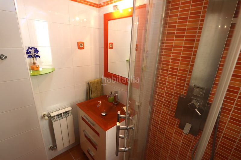 Foto 5c3d63e3-b73e-4d01-bfd6-1e986c9352db. Pis amb calefacció aparcament piscina a Butarque Madrid
